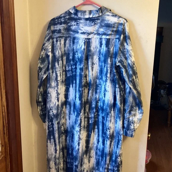 Tie-Dye Print Duster Large
Long sleeves - Picture 4 of 5
